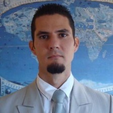 Avatar for carlosble from gravatar.com