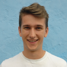 Avatar for Luke Harries from gravatar.com
