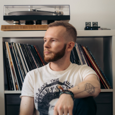 Avatar for Adam Bardon from gravatar.com