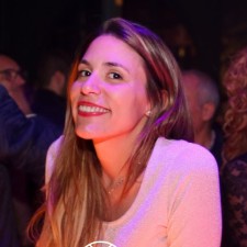 Avatar for Nadia Oliveira from gravatar.com