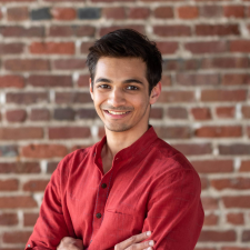 Avatar for Yash Savani from gravatar.com