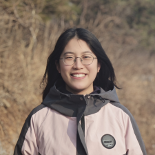 Avatar for Xinyi Li from gravatar.com