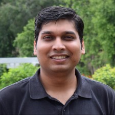 Avatar for Saumitra Rawat from gravatar.com