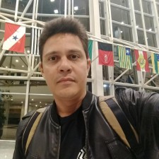 Avatar for Kévio Castro from gravatar.com
