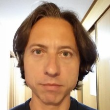 Avatar for Amos Voron from gravatar.com
