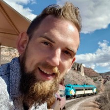 Avatar for Dave Tapley from gravatar.com