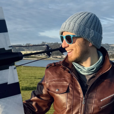 Avatar for t413 from gravatar.com