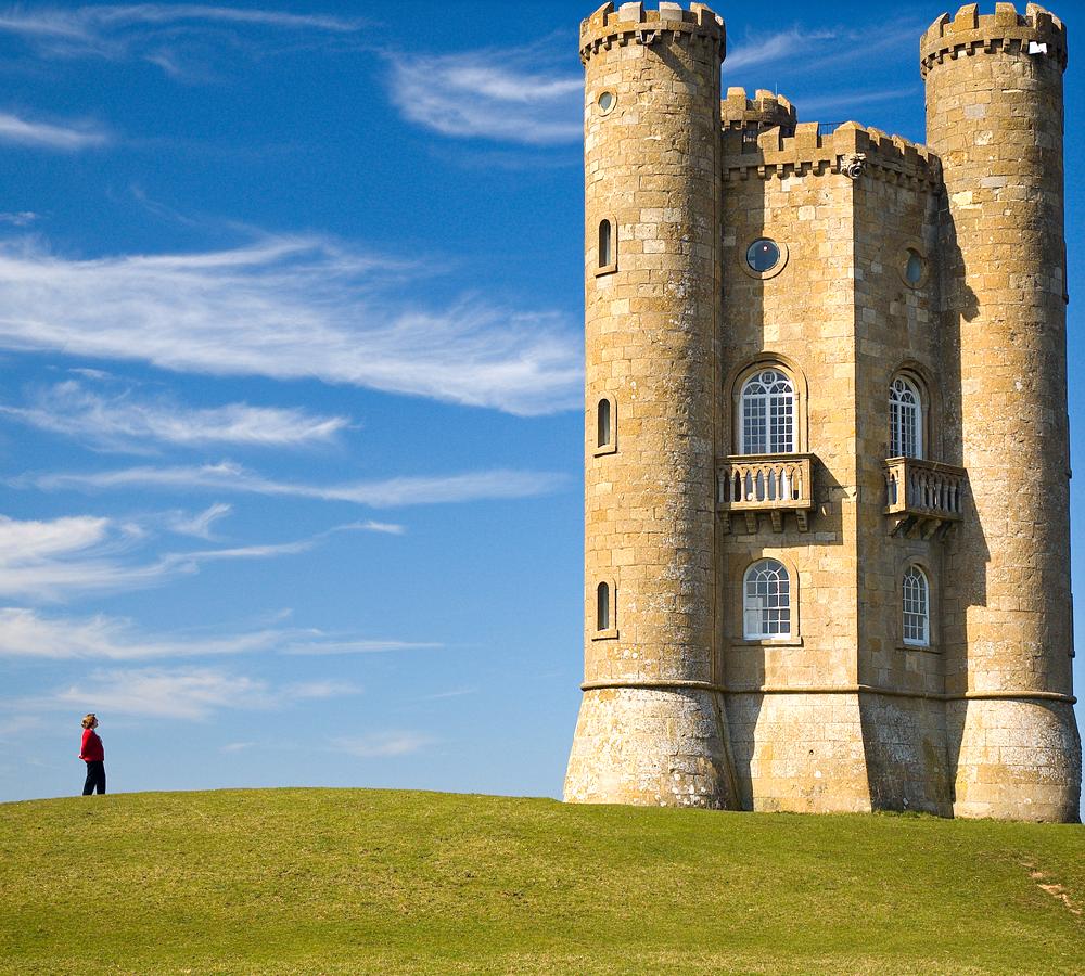 Content-aware resized castle image