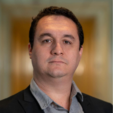 Avatar for Vinicius Contessoto from gravatar.com