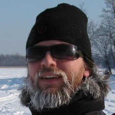 Avatar for petere from gravatar.com