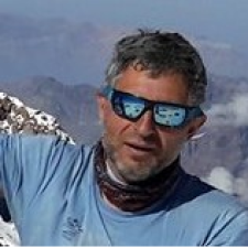 Avatar for Ivan Georgiev from gravatar.com