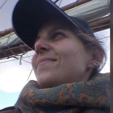 Avatar for Mabel Calim Costa from gravatar.com