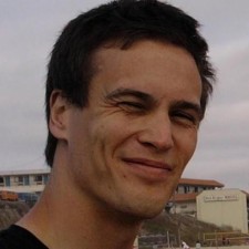 Avatar for hlmtre from gravatar.com