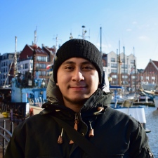 Avatar for risan from gravatar.com