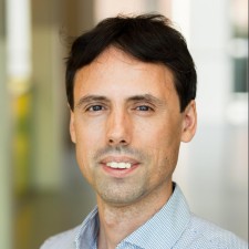 Avatar for Julien Rossi from gravatar.com