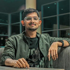 Avatar for Saurabh Zinjad from gravatar.com