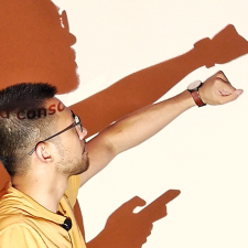 Avatar for 梁海 Liang Hai from gravatar.com