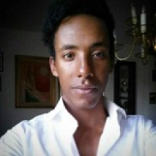 Avatar for Elias Abebe Gasparini from gravatar.com