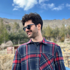 Avatar for Farhad from gravatar.com