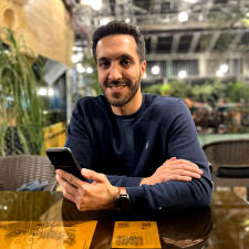Avatar for Amir Naderi from gravatar.com
