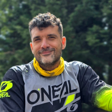 Avatar for Giorgos Logiotatidis from gravatar.com