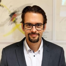 Avatar for Lukas Schönsgibl from gravatar.com