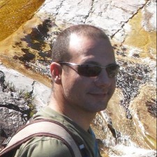 Avatar for Daniel Debonzi from gravatar.com