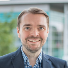 Avatar for Urniaz from gravatar.com