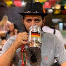 Avatar for Caio Ariede from gravatar.com