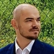 Avatar for Lorenzo Costa from gravatar.com