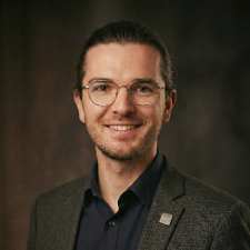 Avatar for Constantin De La Roche from gravatar.com