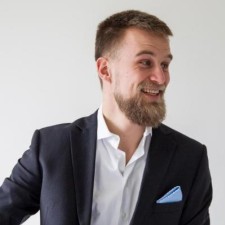 Avatar for Tom from gravatar.com