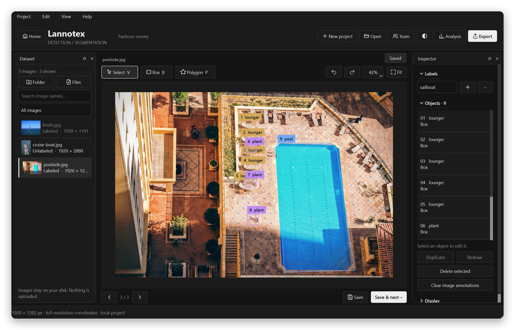 Lannotex workspace in dark theme with boxes on an astronaut photo