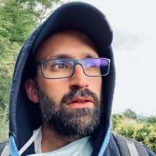 Avatar for Julien Maupetit from gravatar.com