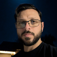 Avatar for Alex Gurrola from gravatar.com