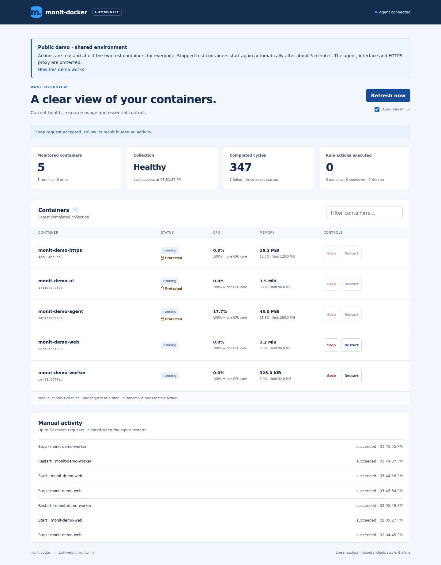 Blue desktop interface showing container status, resources and optional controls