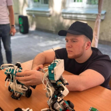 Avatar for Artur Chukhrai from gravatar.com