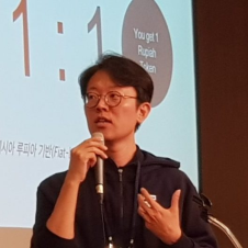 Avatar for santopapa from gravatar.com