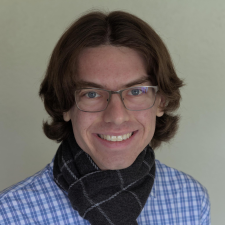 Avatar for Helmuth Naumer from gravatar.com