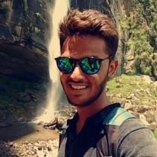 Avatar for Aman Verasia from gravatar.com