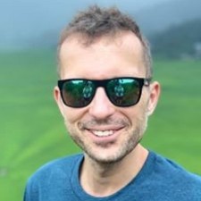 Avatar for Radek Antoniuk from gravatar.com