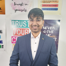 Avatar for Manish Pushpam from gravatar.com