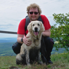 Avatar for kacer from gravatar.com