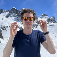 Avatar for Philip Loche from gravatar.com