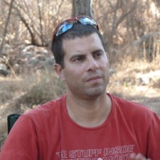 Avatar for Eyal Golan from gravatar.com